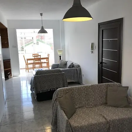 Apartment Central 3 Bedroom *